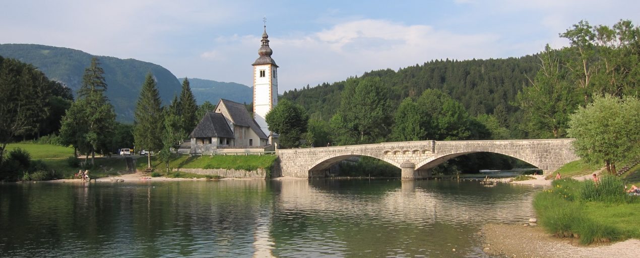 lake-bohinj-989576_1920